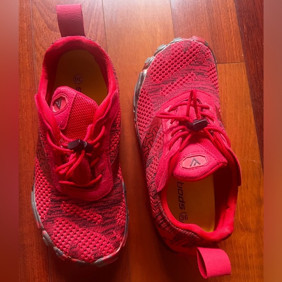 Vibram Womens Red Black Trail Running Minimal Shoes Size US 5.5/Eur 36 - Picture 6 of 9